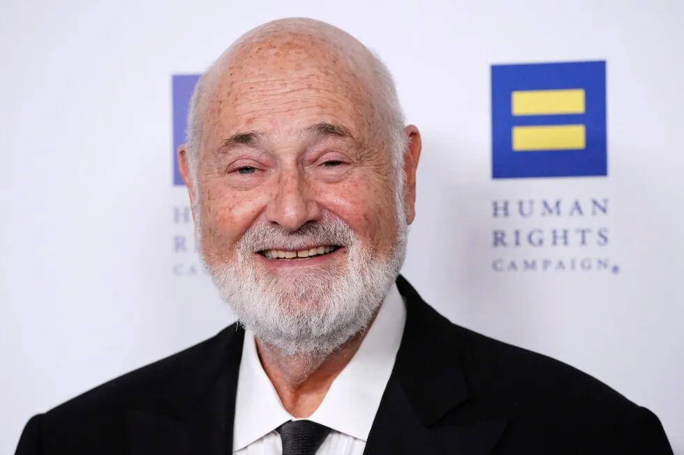 شر، تینا نولز و راب رینر فقید از جمله فینالیست های جوایز Audie هستند