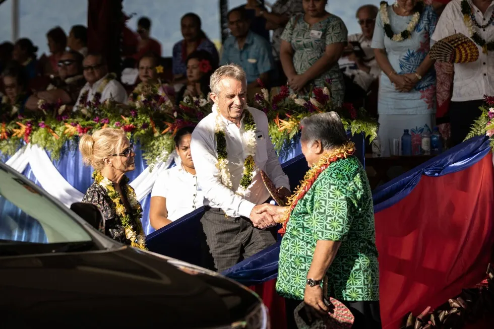 ایمیل‌های تازه به‌دست‌آمده شهادت RFK جونیور درباره سفر سال 2019 ساموآ قبل از شیوع سرخک را تضعیف می‌کند.