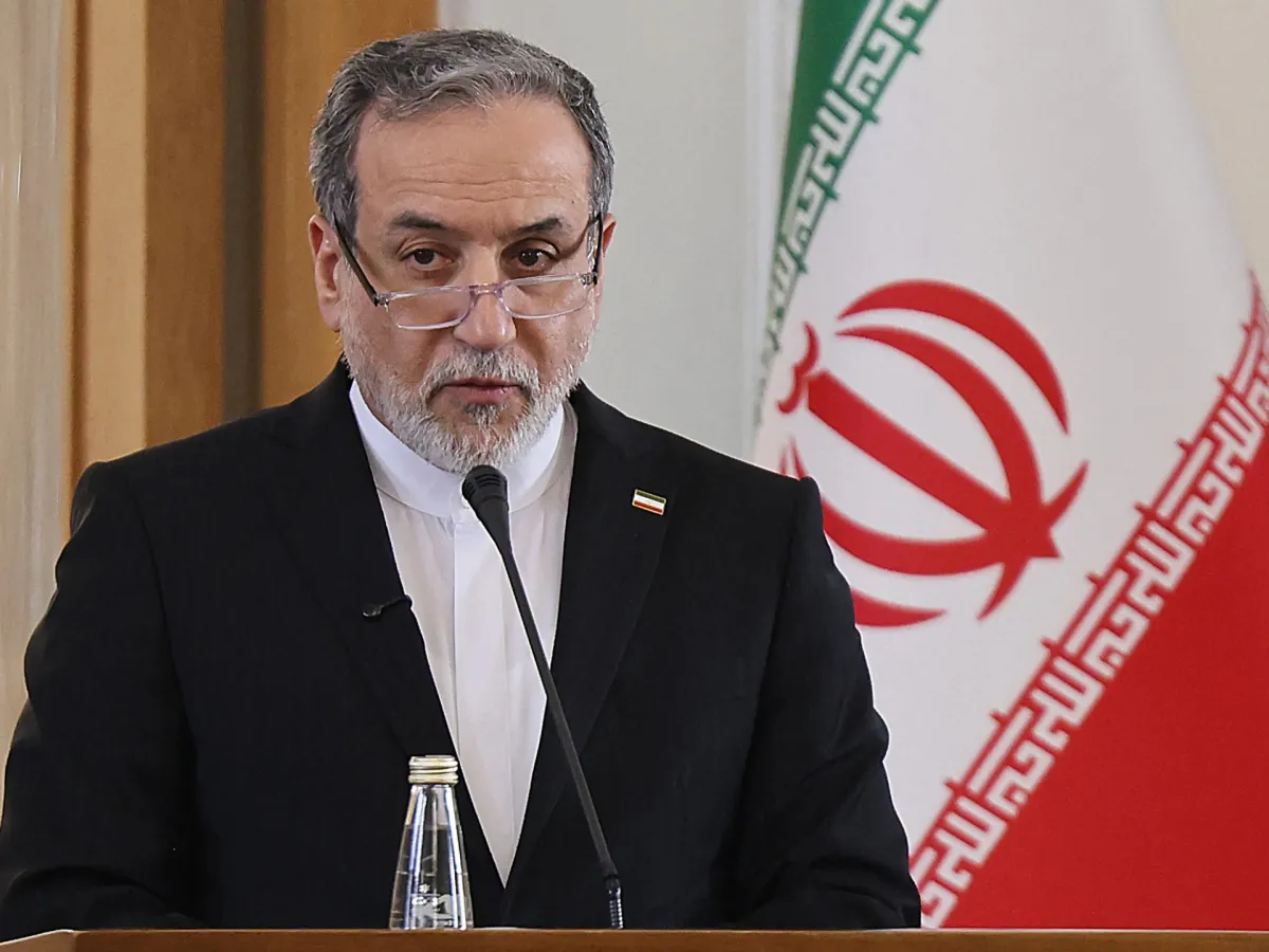 "غیرقابل مذاکره": ایران می گوید در مذاکرات با آمریکا موشک ها از روی میز خارج می شود