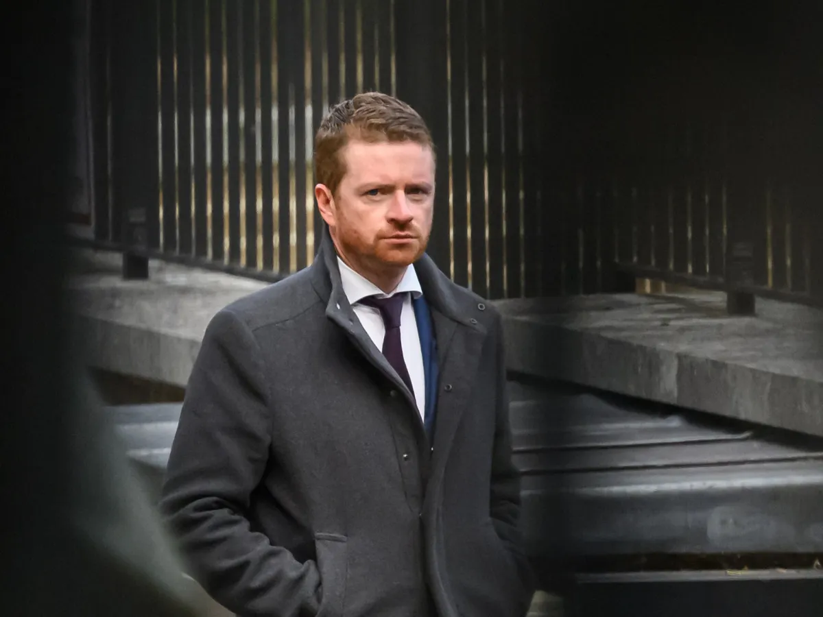 دستیار ارشد نخست وزیر بریتانیا به دلیل ارتباط ماندلسون با اپشتاین استعفا داد