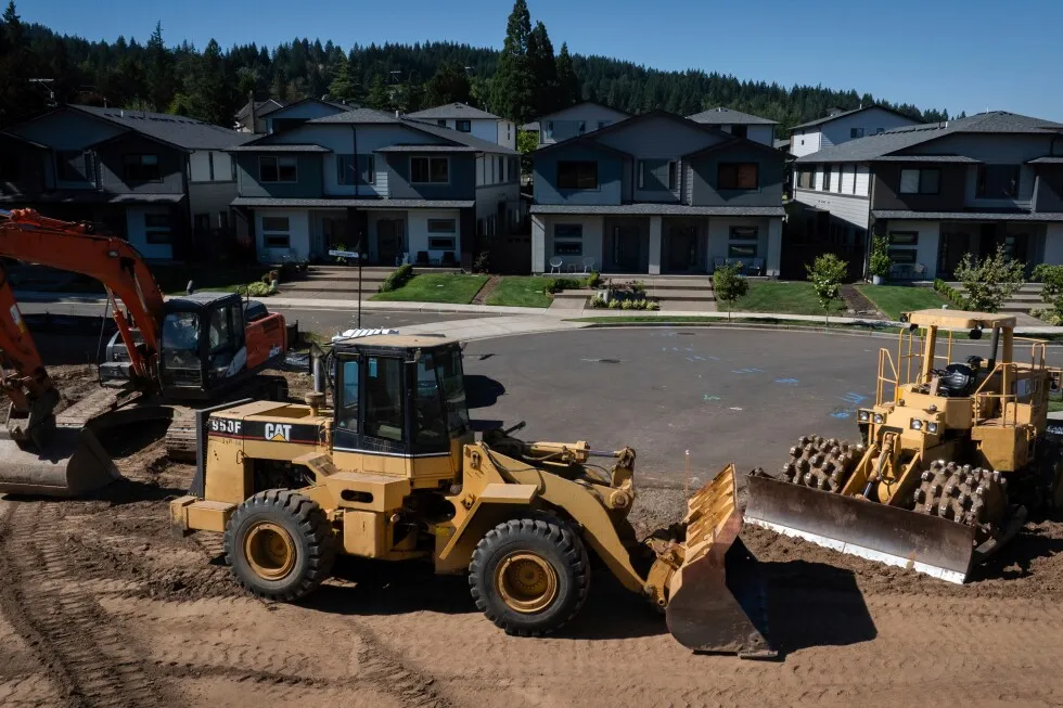 رای دهندگان نگران هزینه مسکن هستند. اما ترامپ می‌خواهد قیمت مسکن همچنان بالا رود