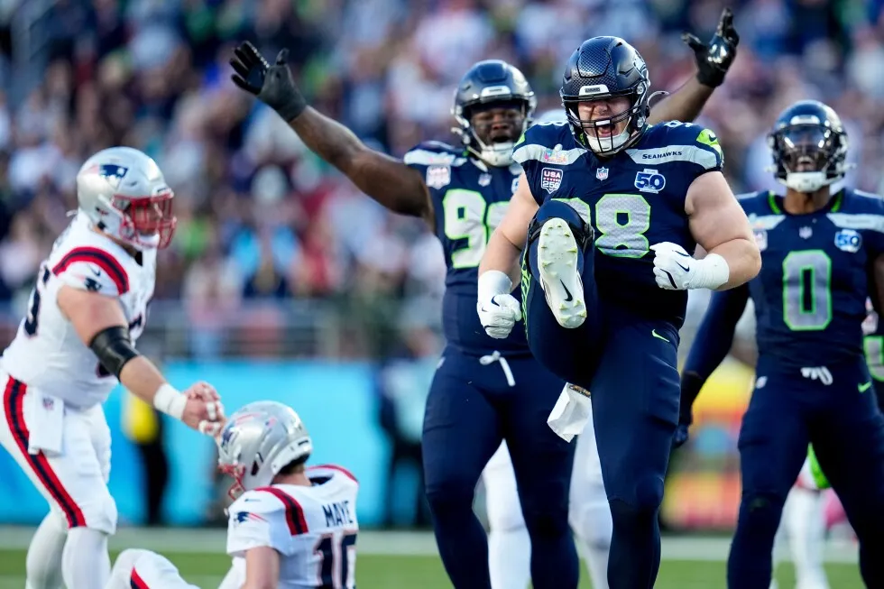 Seahawks با دفاع از Dark Side خود به عنوان قهرمانی Super Bowl می‌رود و 29-13 پاتریوتز را شکست می‌دهد.