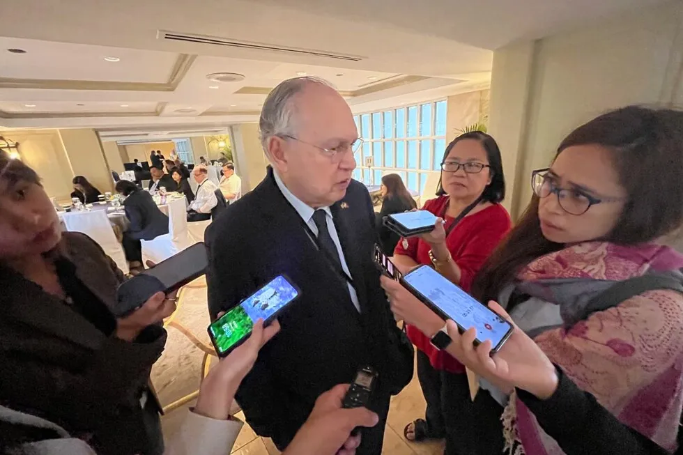 نماینده مانیل گفت: ایالات متحده فیلیپین را در مبارزه با قاطعیت چین در دریا رها نمی کند.